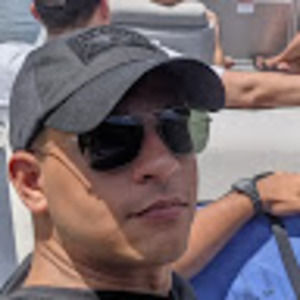 Meet your Posher, Eduardo j.